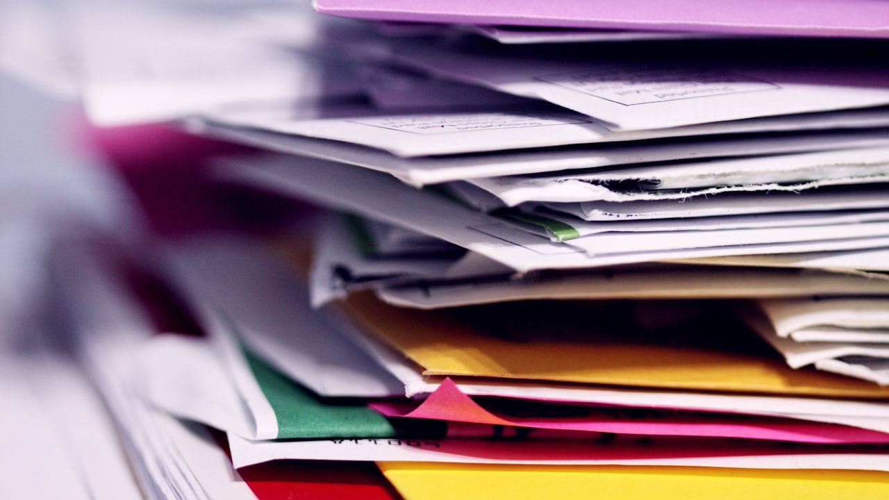 Documentos en papel, idea de versiones e historial